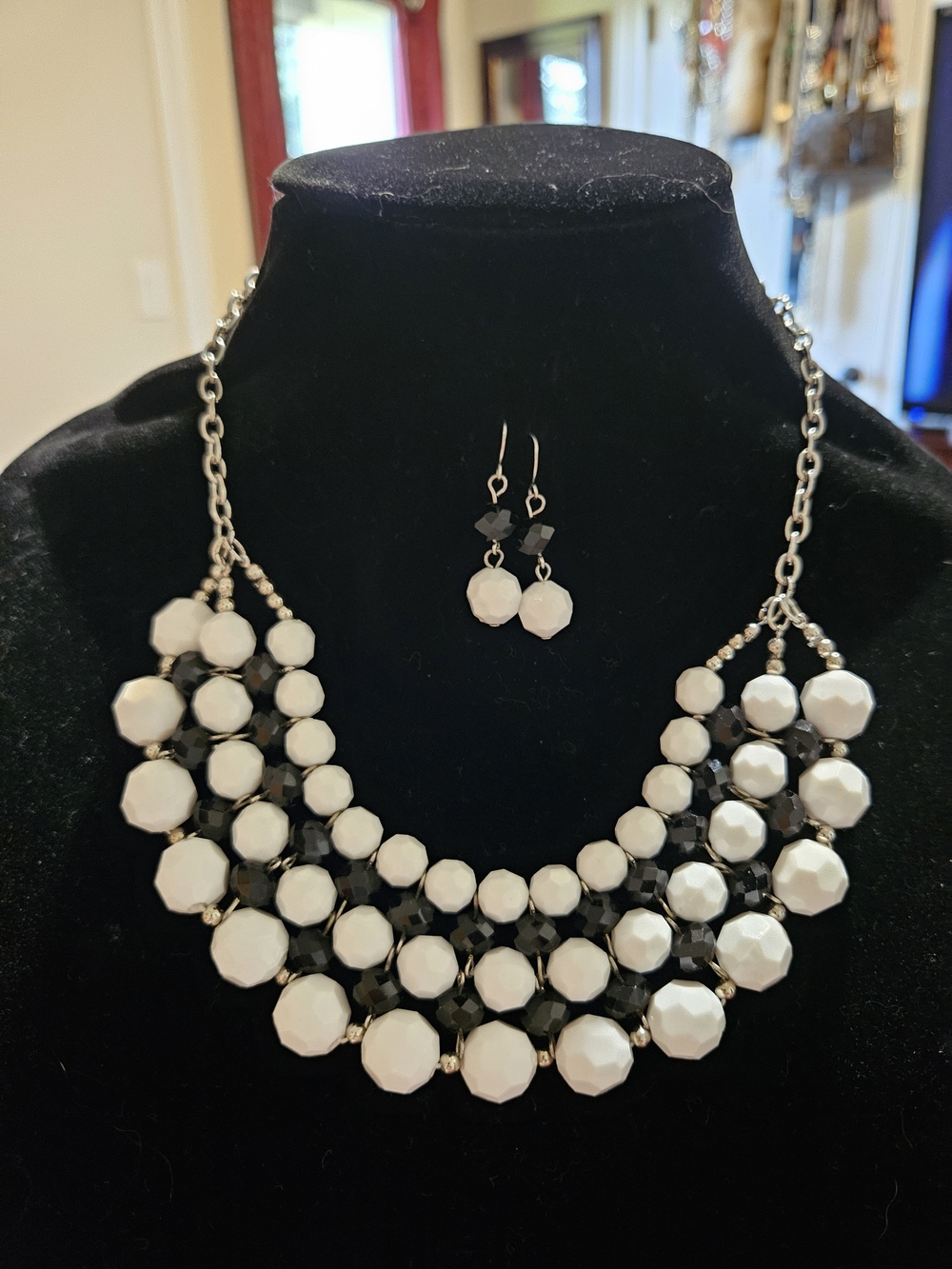 Cato Black and White Layered Beaded Bib Necklace with Matching Earrings